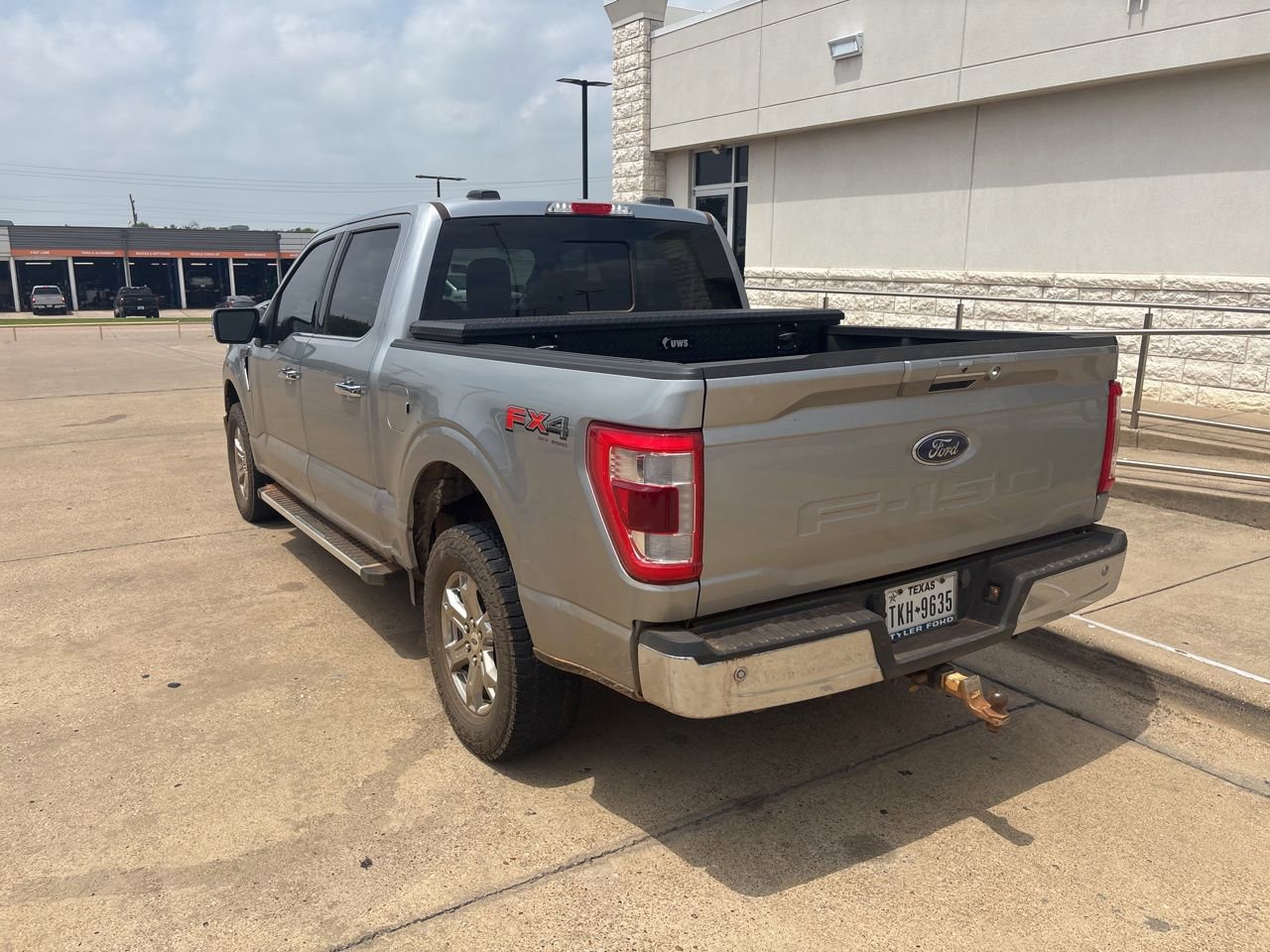 Used 2023 Ford F150 Lariat w/ FX4 Off-Road Package AWD/4WD image 2