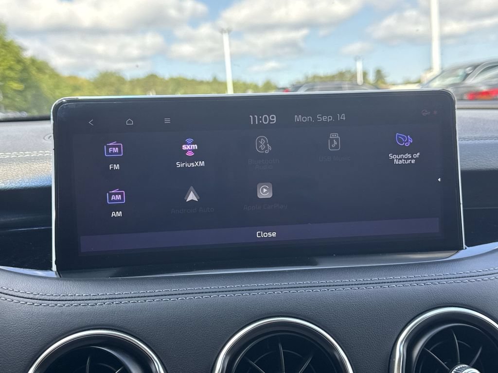 Used 2022 Kia Stinger GT2 AWD/4WD image 12