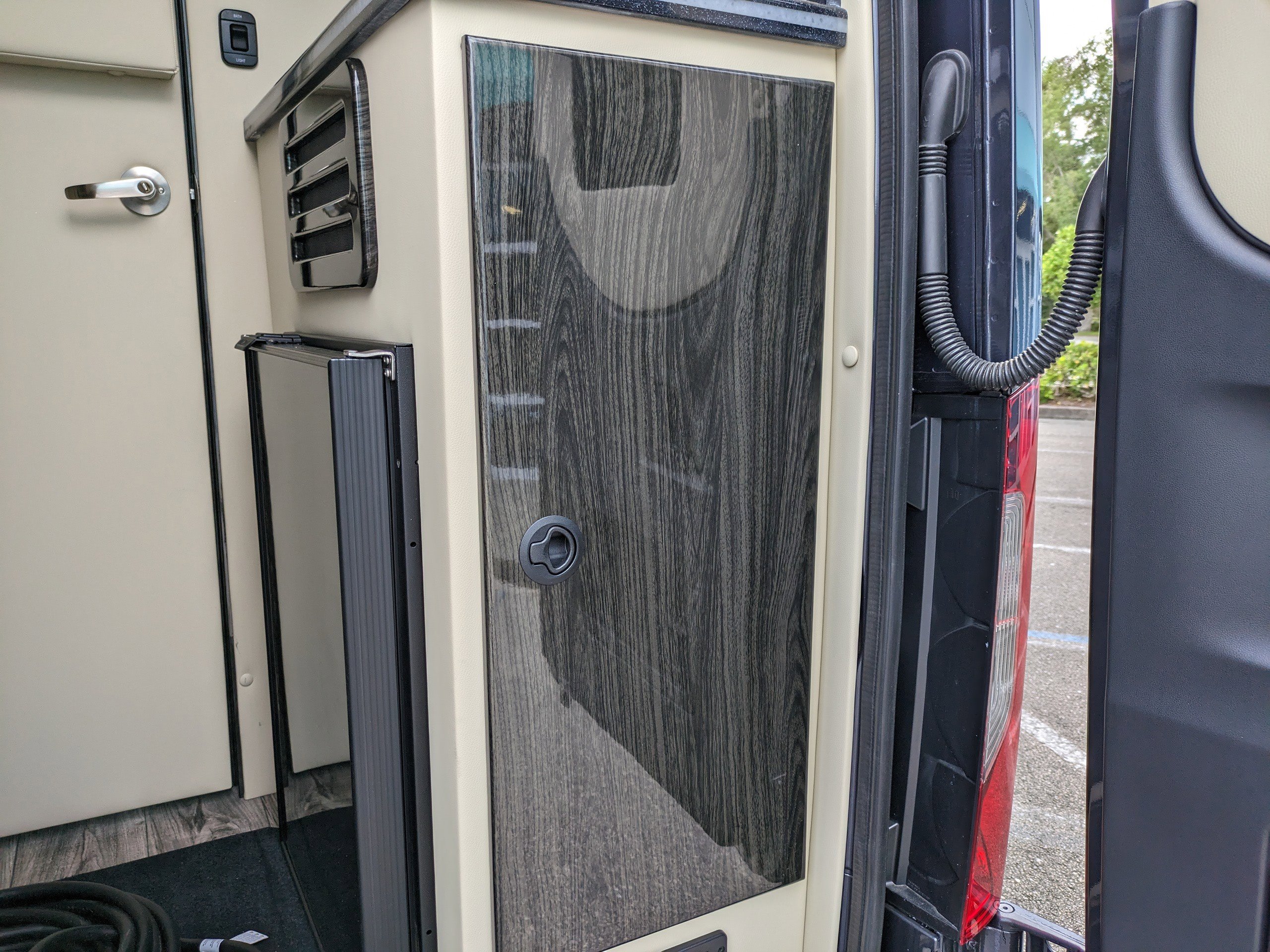 Used 2025 Mercedes-Benz Sprinter 144 Cargo image 28