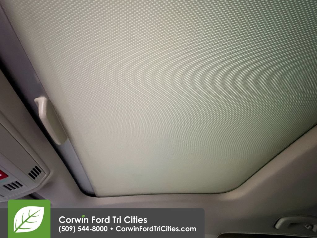 Used 2015 Volkswagen Golf S FWD image 23