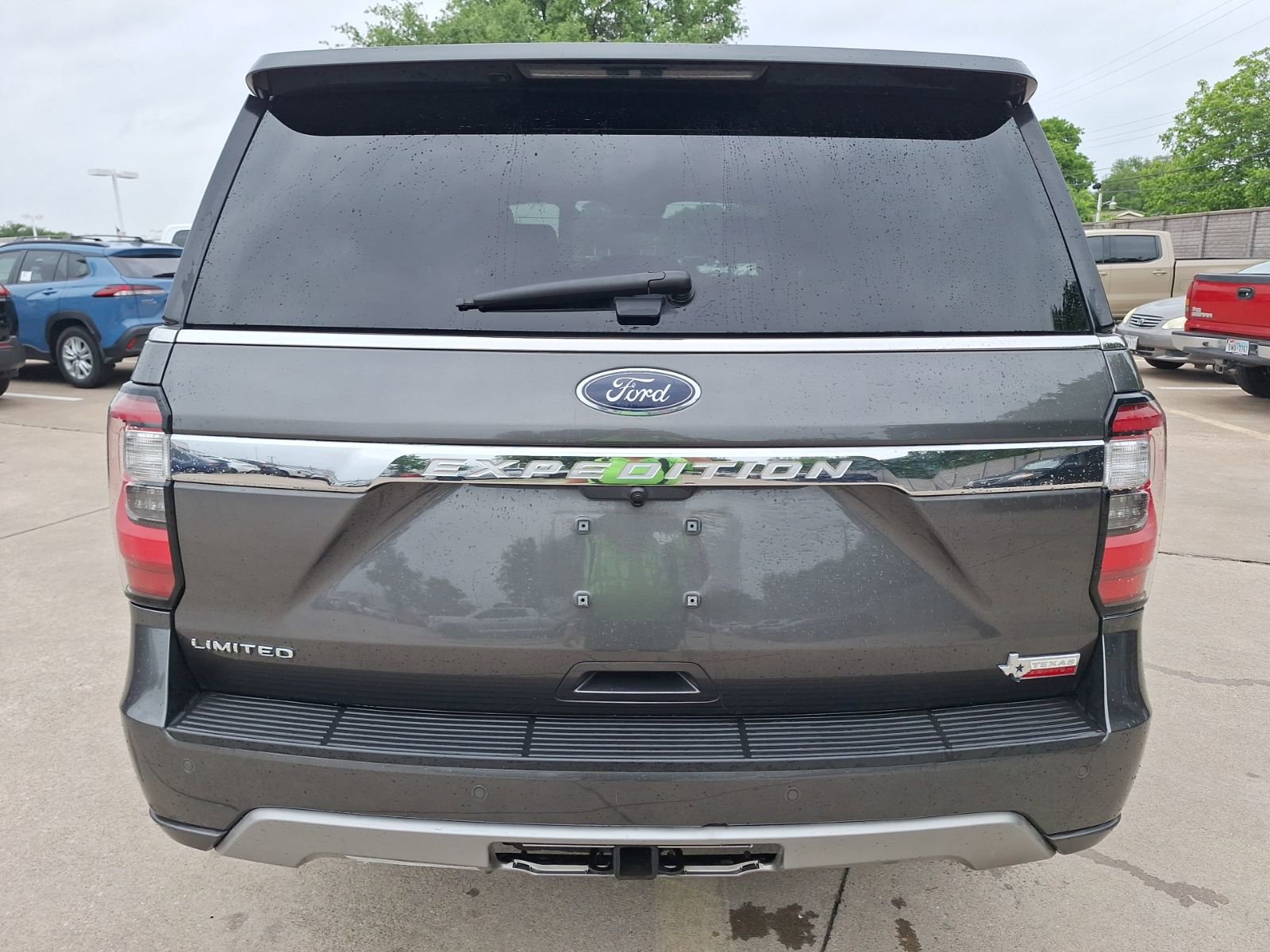 Used 2020 Ford Expedition Limited w/ Texas Edition Package AWD/4WD image 5