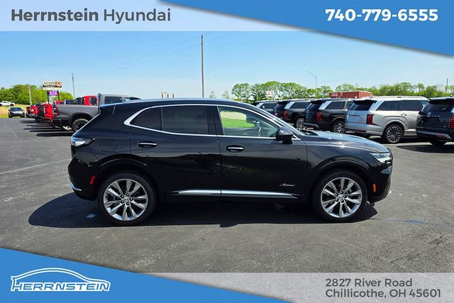 Used 2022 Buick Envision Avenir w/ Technology Package II AWD/4WD image 38