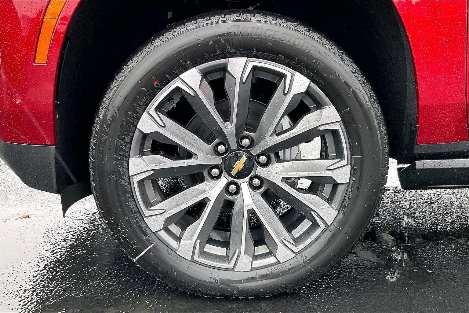 New 2026 Chevrolet Suburban High Country image 12