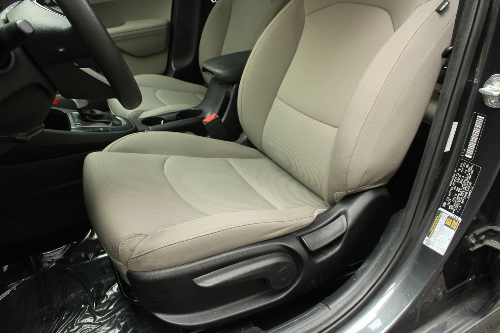 Used 2020 Kia Forte LXS FWD image 17
