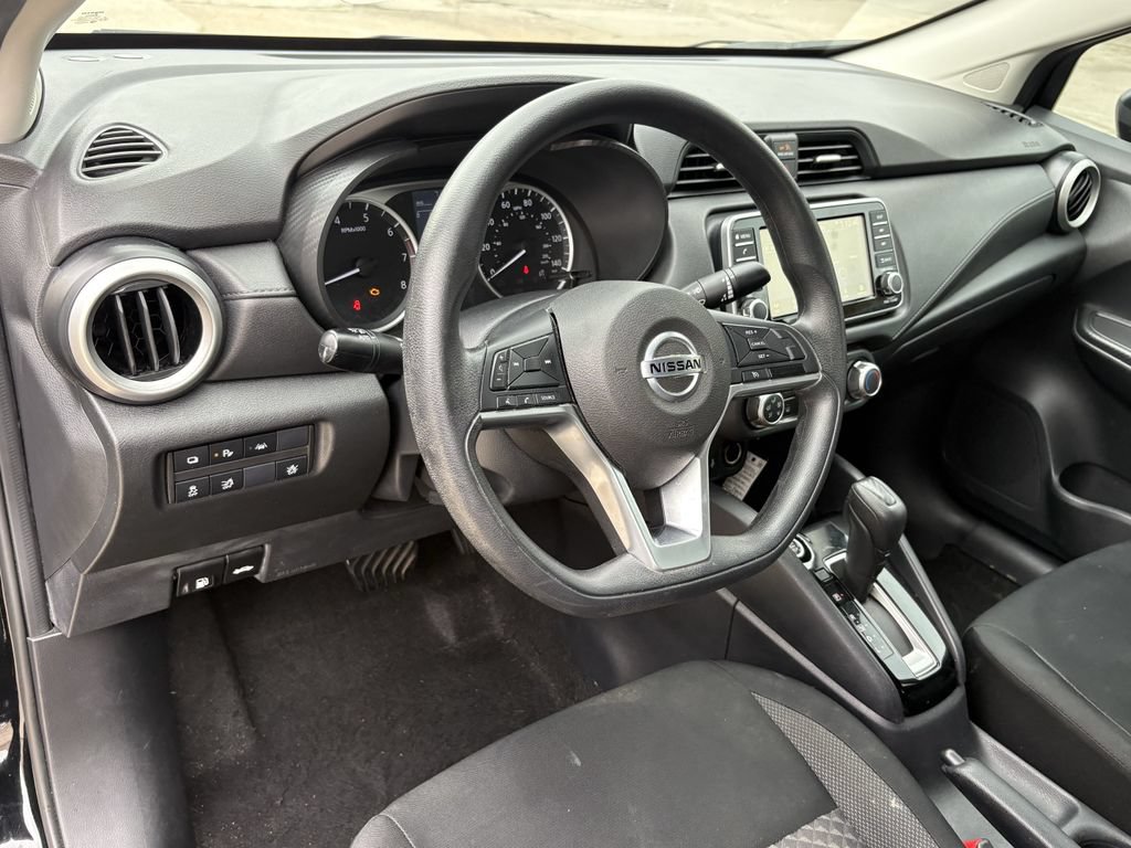 Used 2020 Nissan Versa S FWD image 13