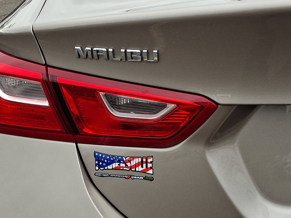 Used 2023 Chevrolet Malibu LT image 16