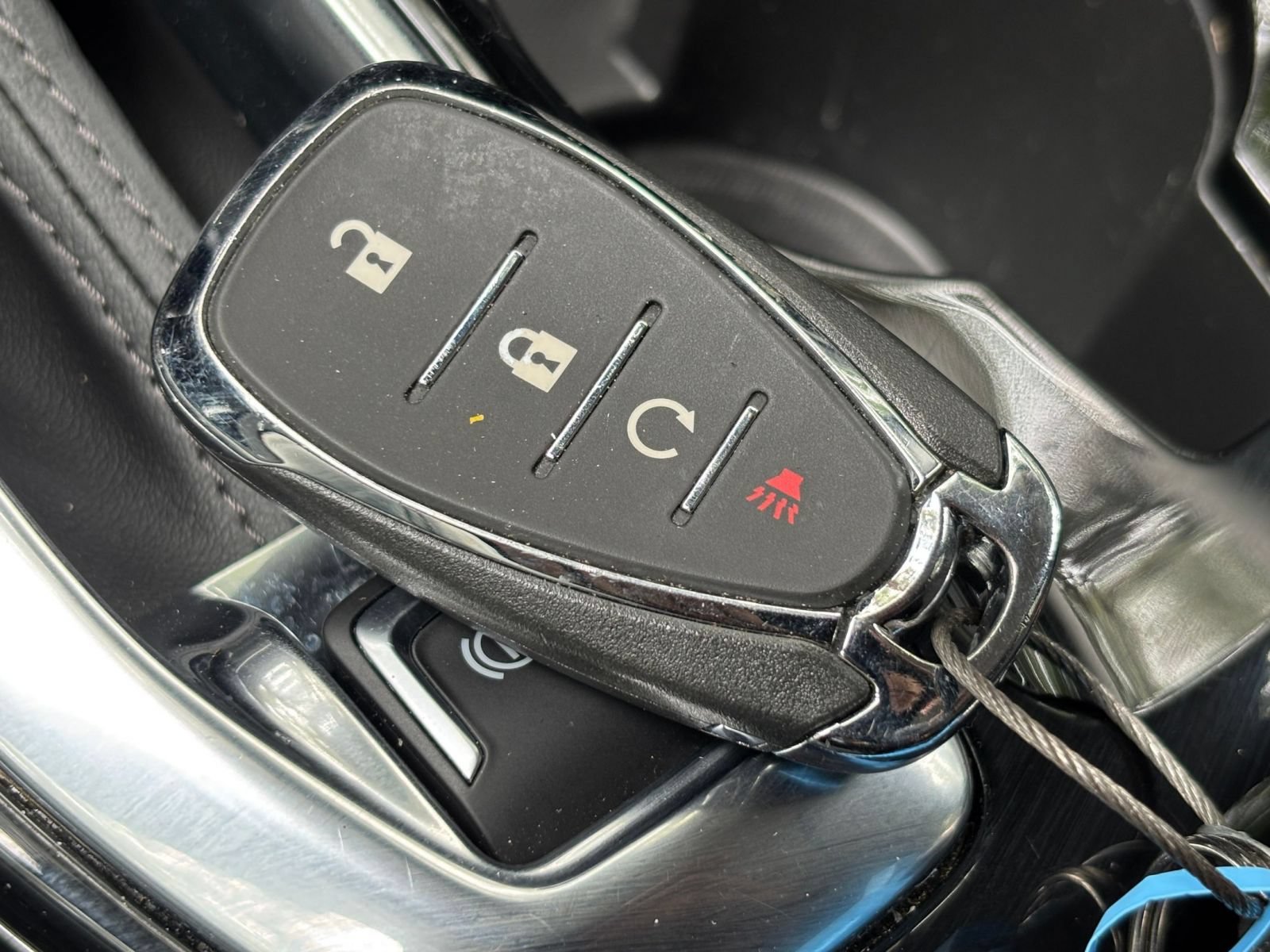 Used 2025 Chevrolet Trax LT FWD image 22