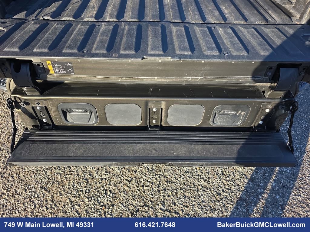 Used 2022 GMC Sierra 3500 AT4 w/ AT4 Premium Plus Package image 13