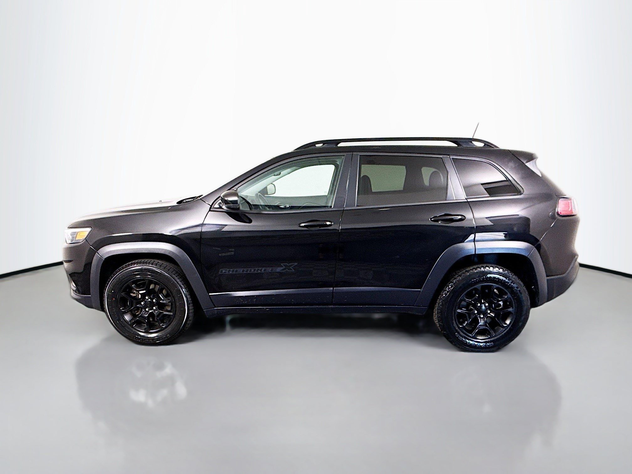 Used 2022 Jeep Cherokee Latitude AWD/4WD image 6