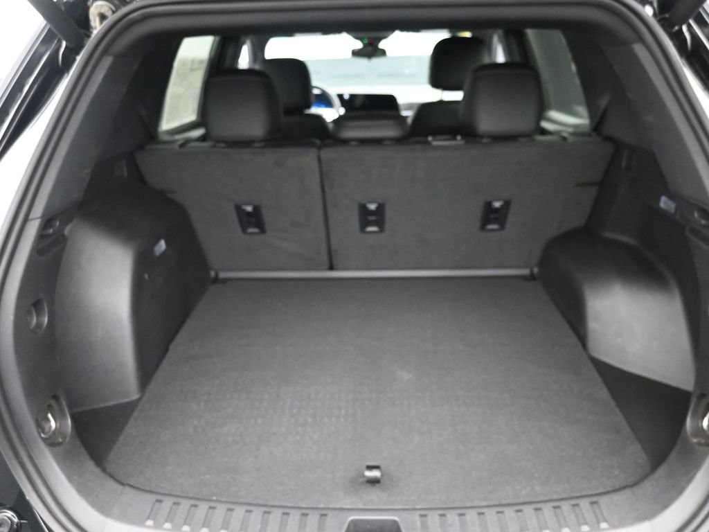 Used 2025 Chevrolet Equinox LT w/ Convenience Package II FWD image 9