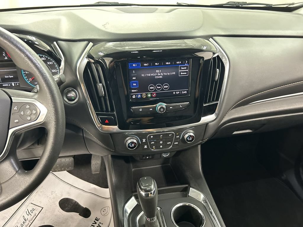 Used 2020 Chevrolet Traverse LS w/ LPO, Black Accent Package AWD/4WD image 18
