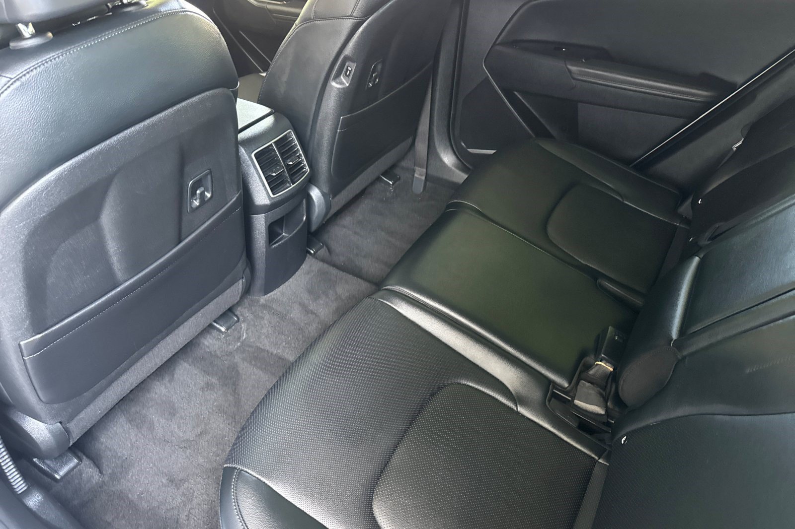 Used 2024 Kia Sportage EX FWD image 28