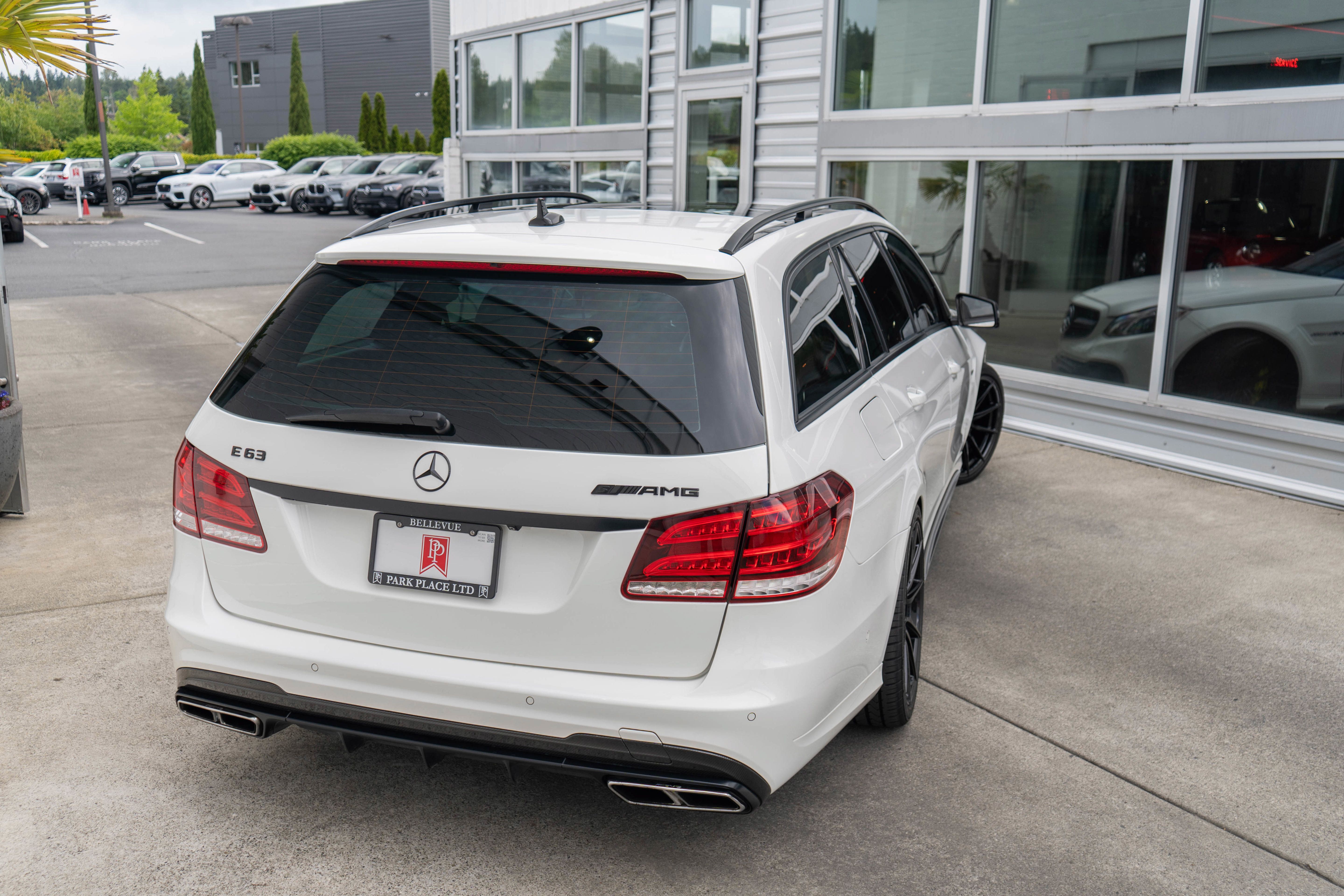 Used 2014 Mercedes-Benz E 63 AMG S-Model image 6