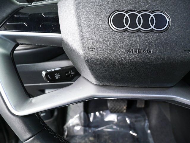Used 2025 Audi Q5 Premium Plus w/ Premium Plus AWD/4WD image 10