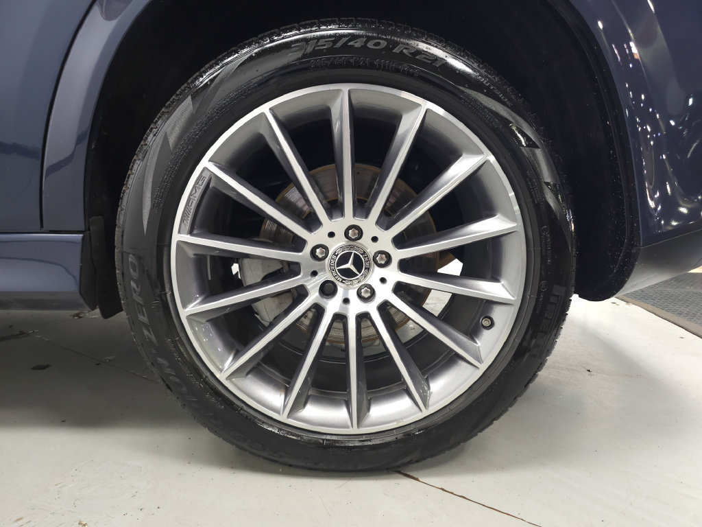 Used 2024 Mercedes-Benz GLE 450e 4MATIC w/ AMG Line Exterior image 36
