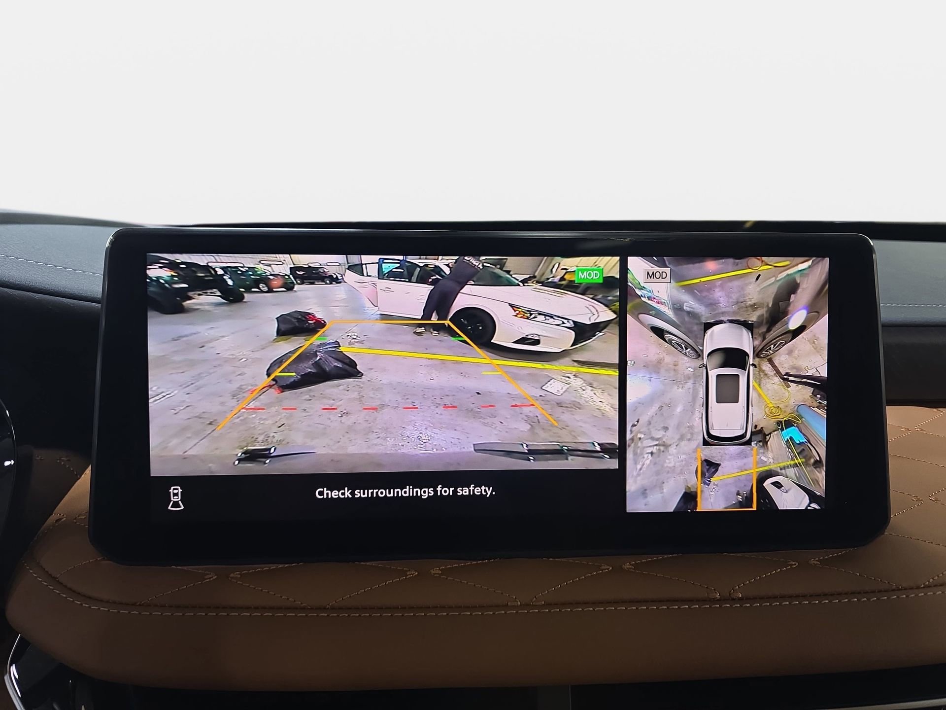 Used 2025 INFINITI QX60 Autograph w/ Cargo Package AWD/4WD image 23