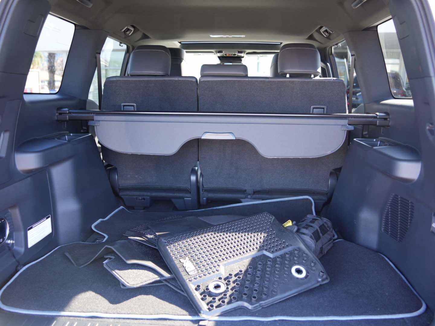 Used 2025 Lexus GX 550 w/ Accessory Package (CT) image 6