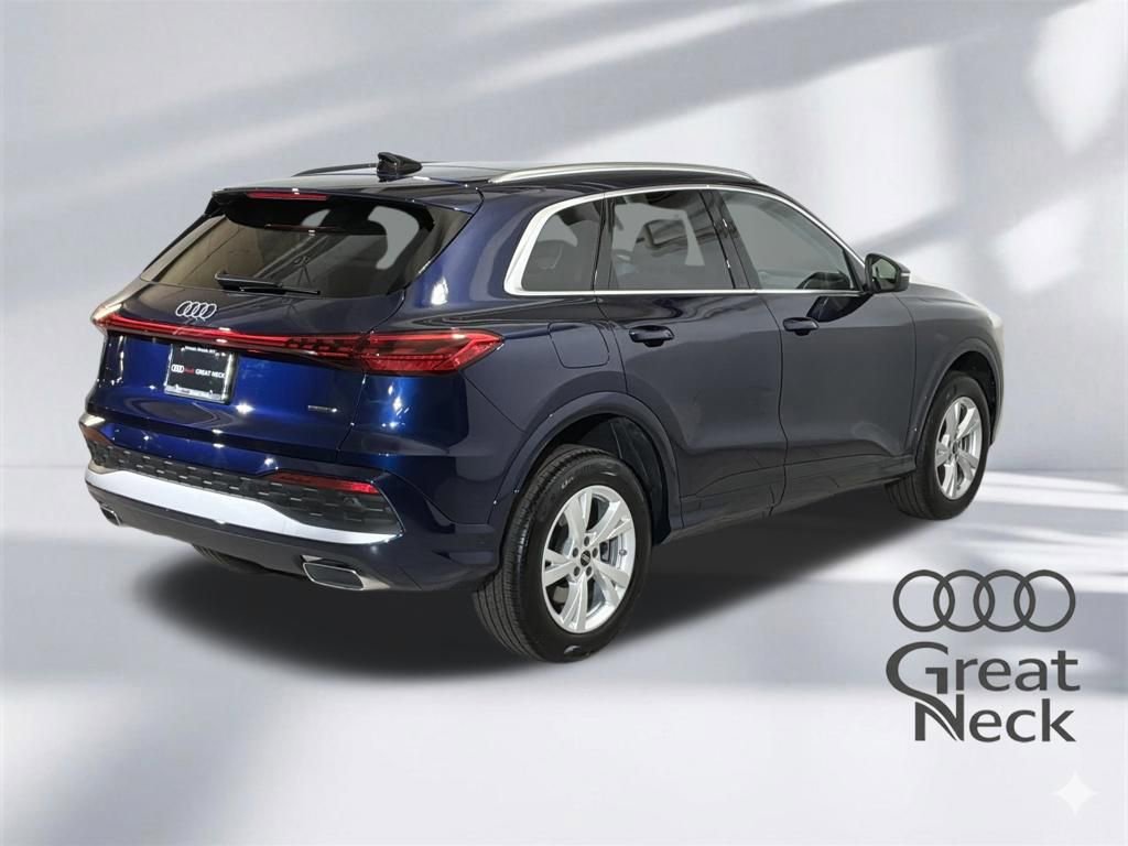 Certified 2025 Audi Q5 Premium w/ Convenience Package image 11