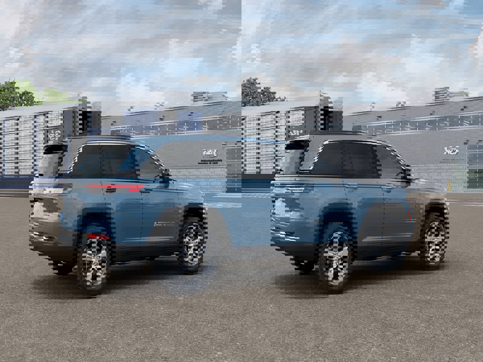 New 2026 Jeep Grand Cherokee Limited AWD/4WD image 2