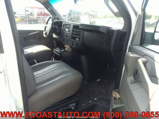 Used 2019 GMC Savana 2500 w/ Driver Convenience Package RWD image 7