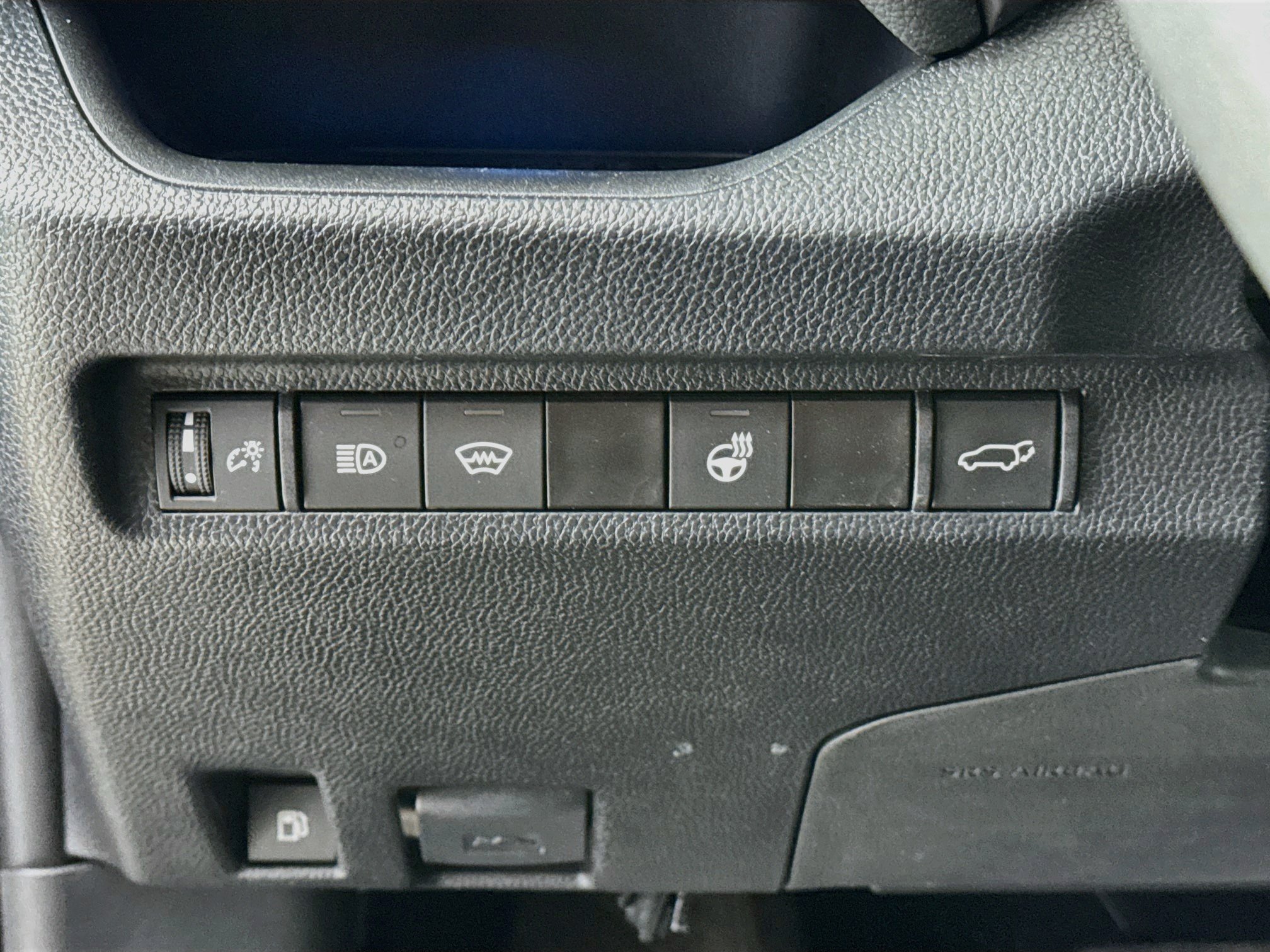 Certified 2024 Toyota RAV4 XSE AWD/4WD image 10