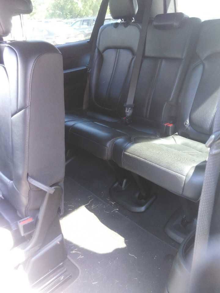 Used 2024 Jeep Wagoneer L Series II RWD image 7