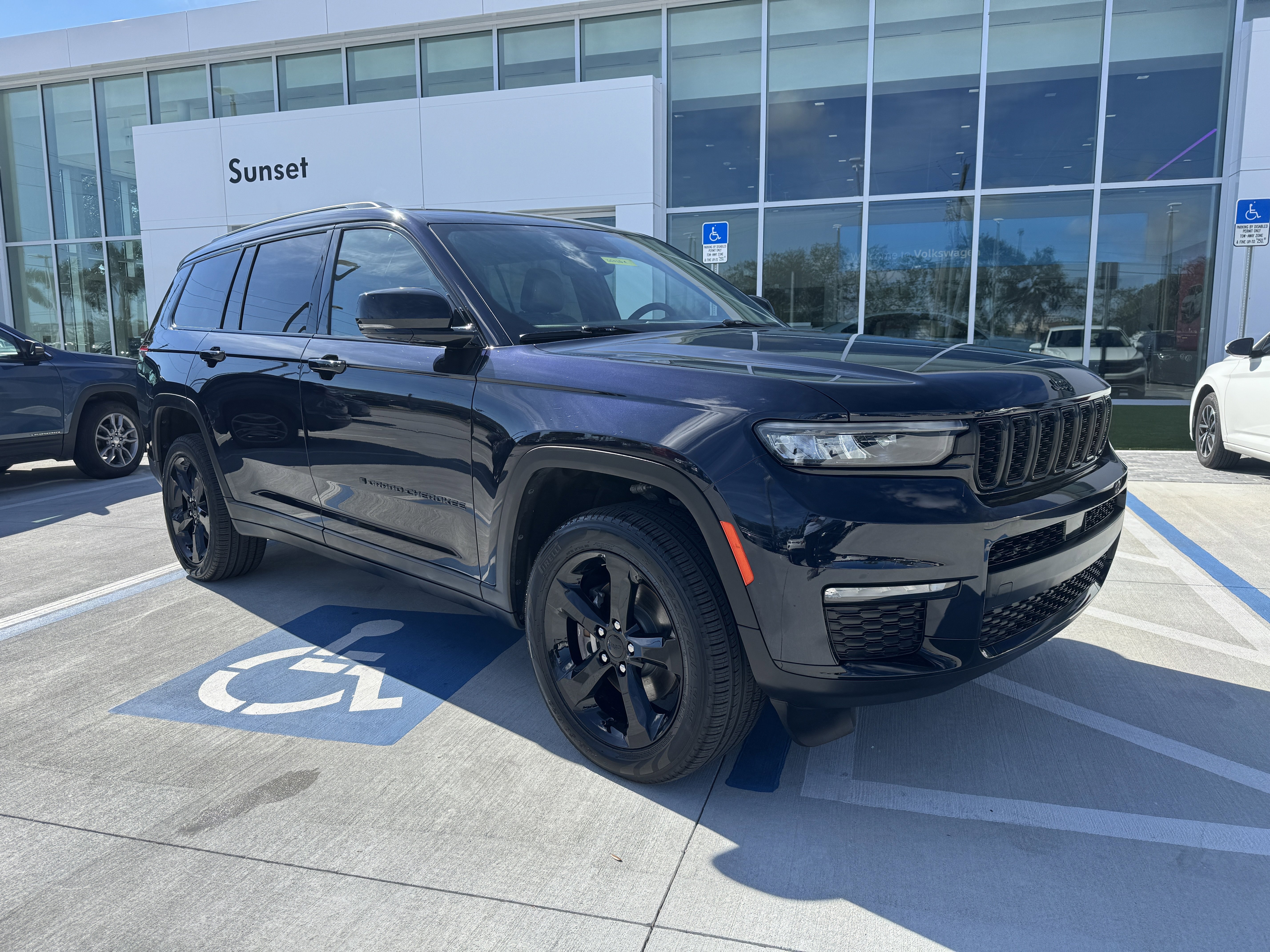 Used 2024 Jeep Grand Cherokee L Limited w/ Black Appearance Package