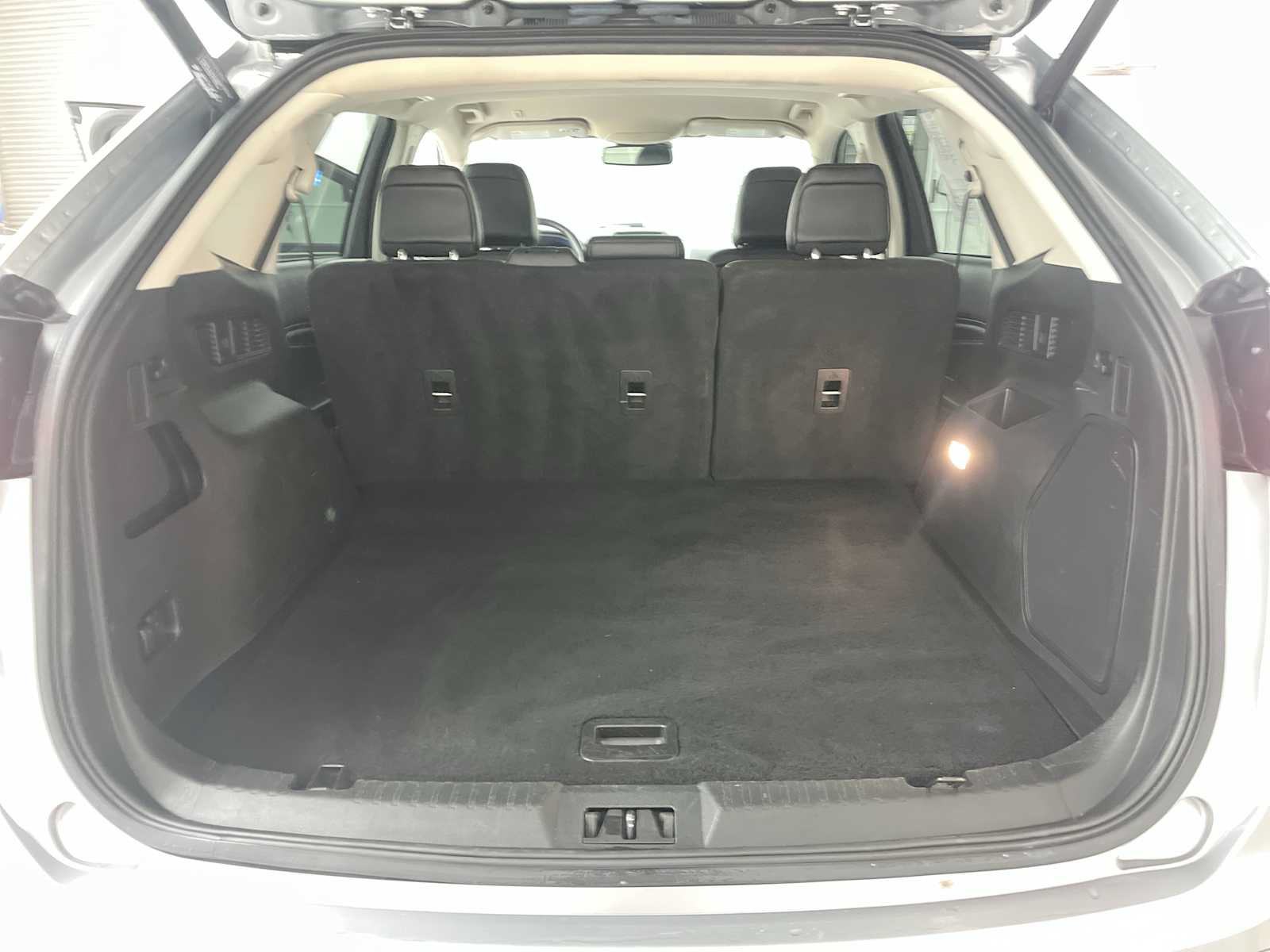 Used 2022 Ford Edge Titanium AWD/4WD image 25