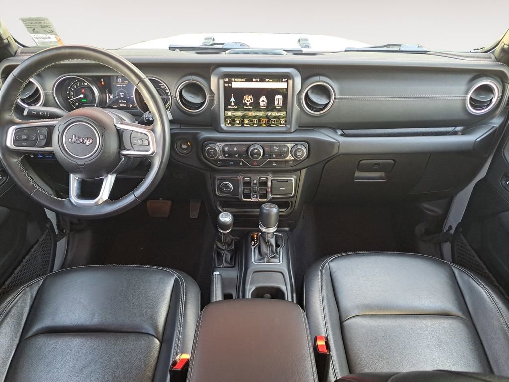 Used 2023 Jeep Wrangler Unlimited Sahara w/ Cold Weather Group AWD/4WD image 10