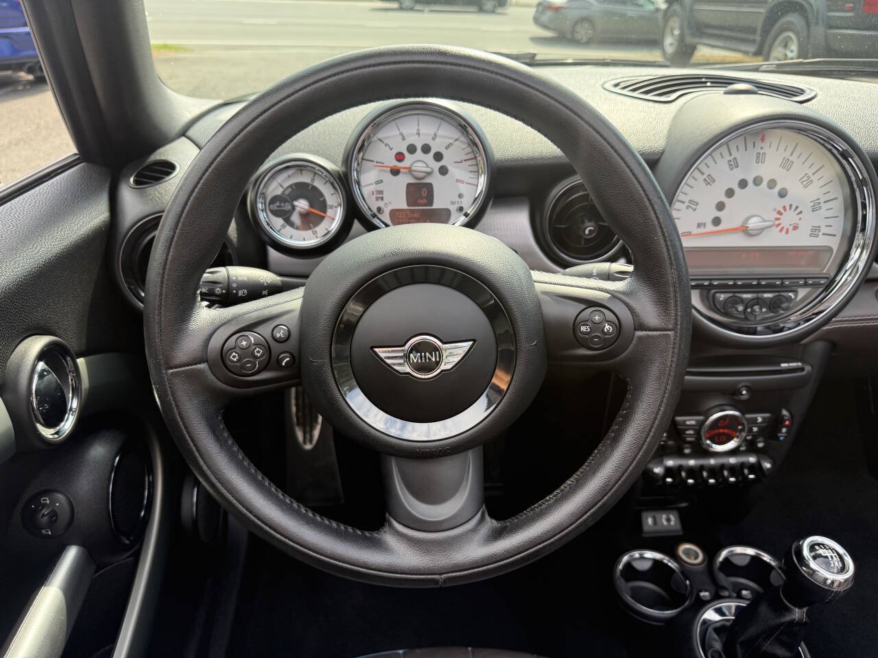 Used 2013 MINI Cooper S FWD image 19