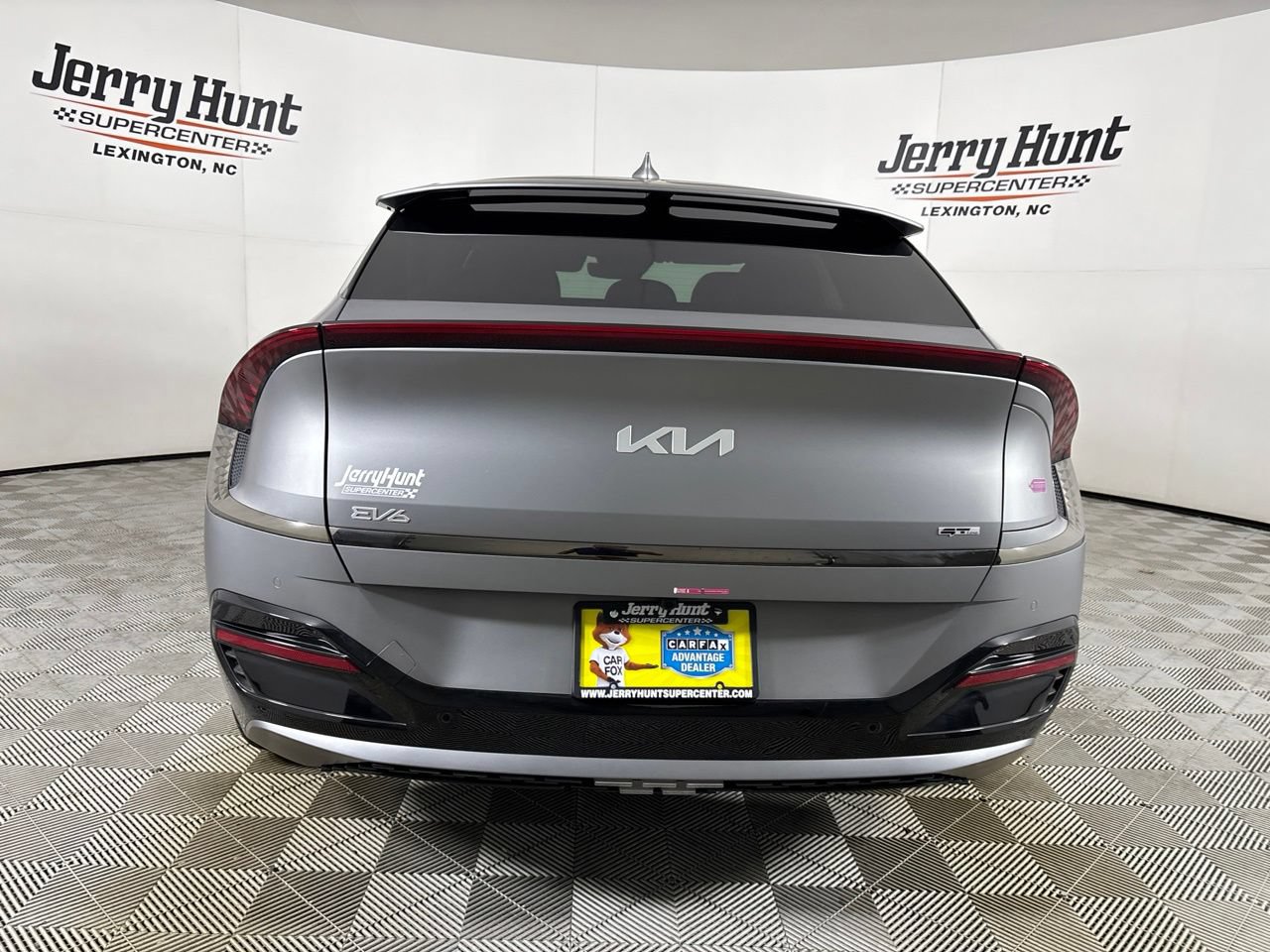 Used 2024 Kia EV6 GT-Line w/ GT-Line White Seat Package RWD image 5