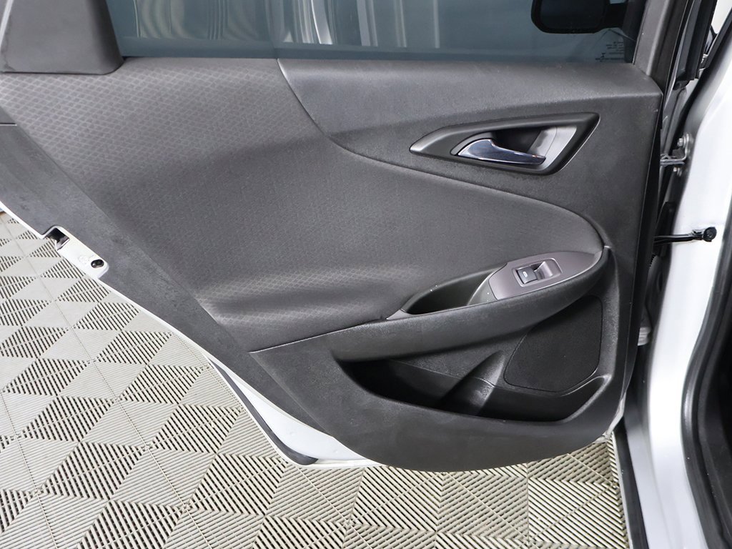 Used 2021 Chevrolet Malibu LT image 24