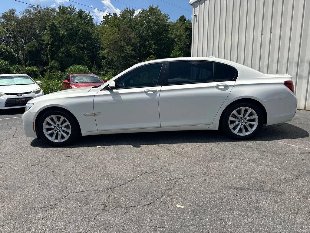 Used 2015 BMW 740Li w/ Executive Package RWD image 9