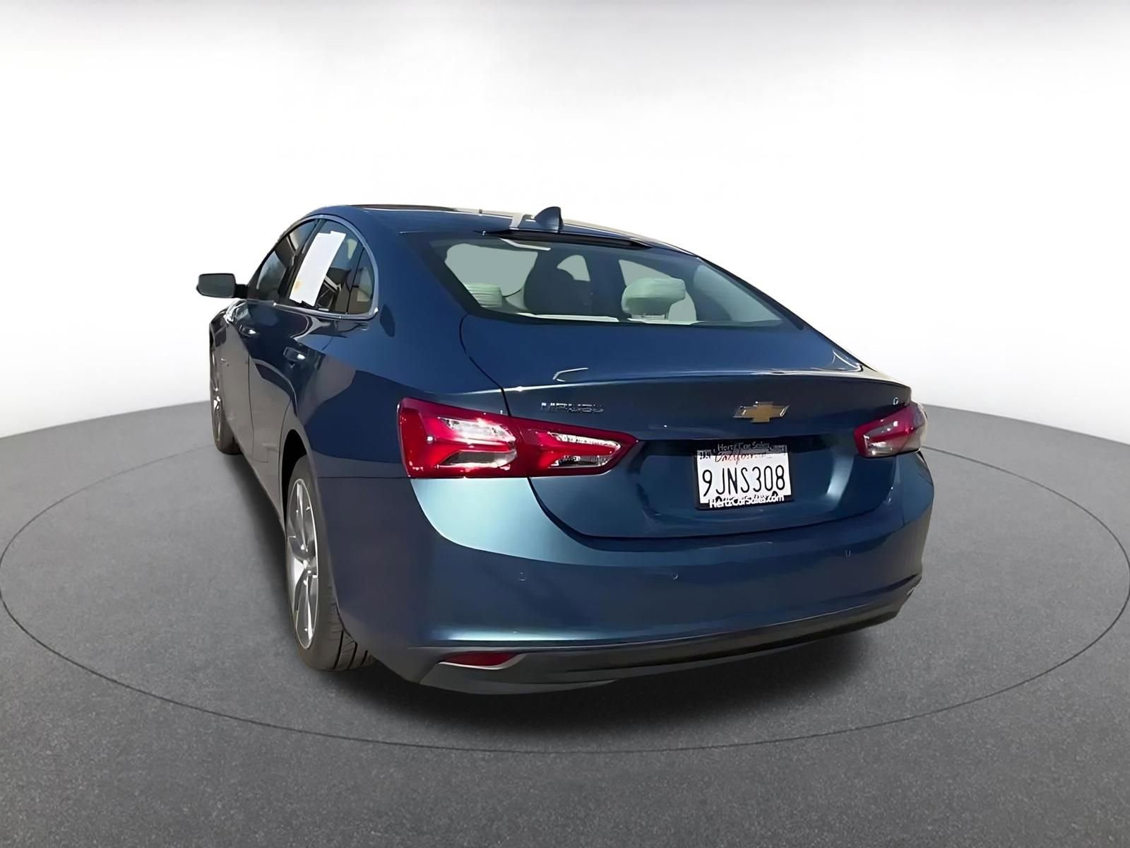 Used 2024 Chevrolet Malibu LT image 11