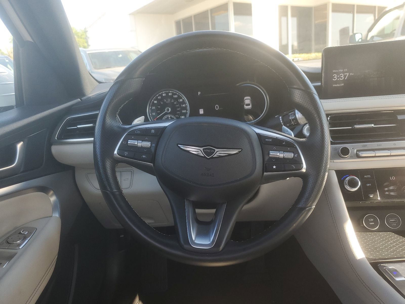 Used 2024 Genesis G70 2.5T image 11