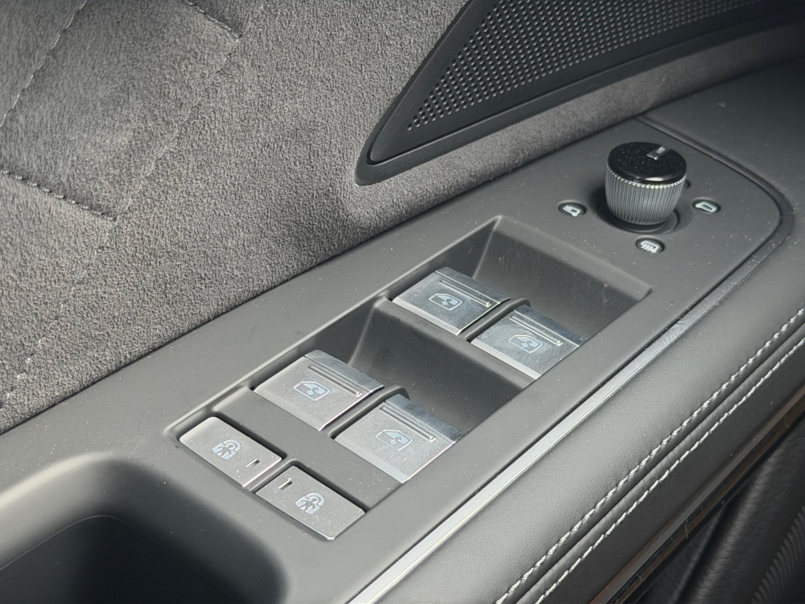 New 2027 Audi S8 AWD/4WD image 13