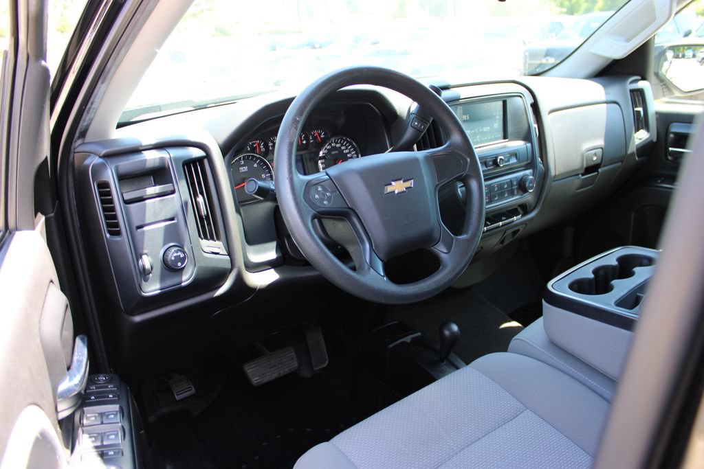 Used 2017 Chevrolet Silverado 1500 Custom w/ Custom Convenience Package AWD/4WD image 13