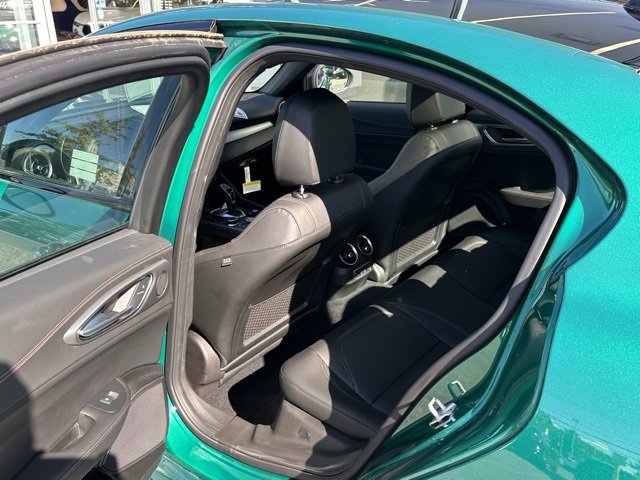 New 2025 Alfa Romeo Giulia AWD w/ Driving Assist Package image 7