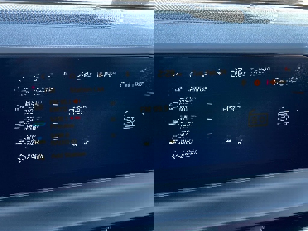 Used 2025 Kia Seltos S image 20