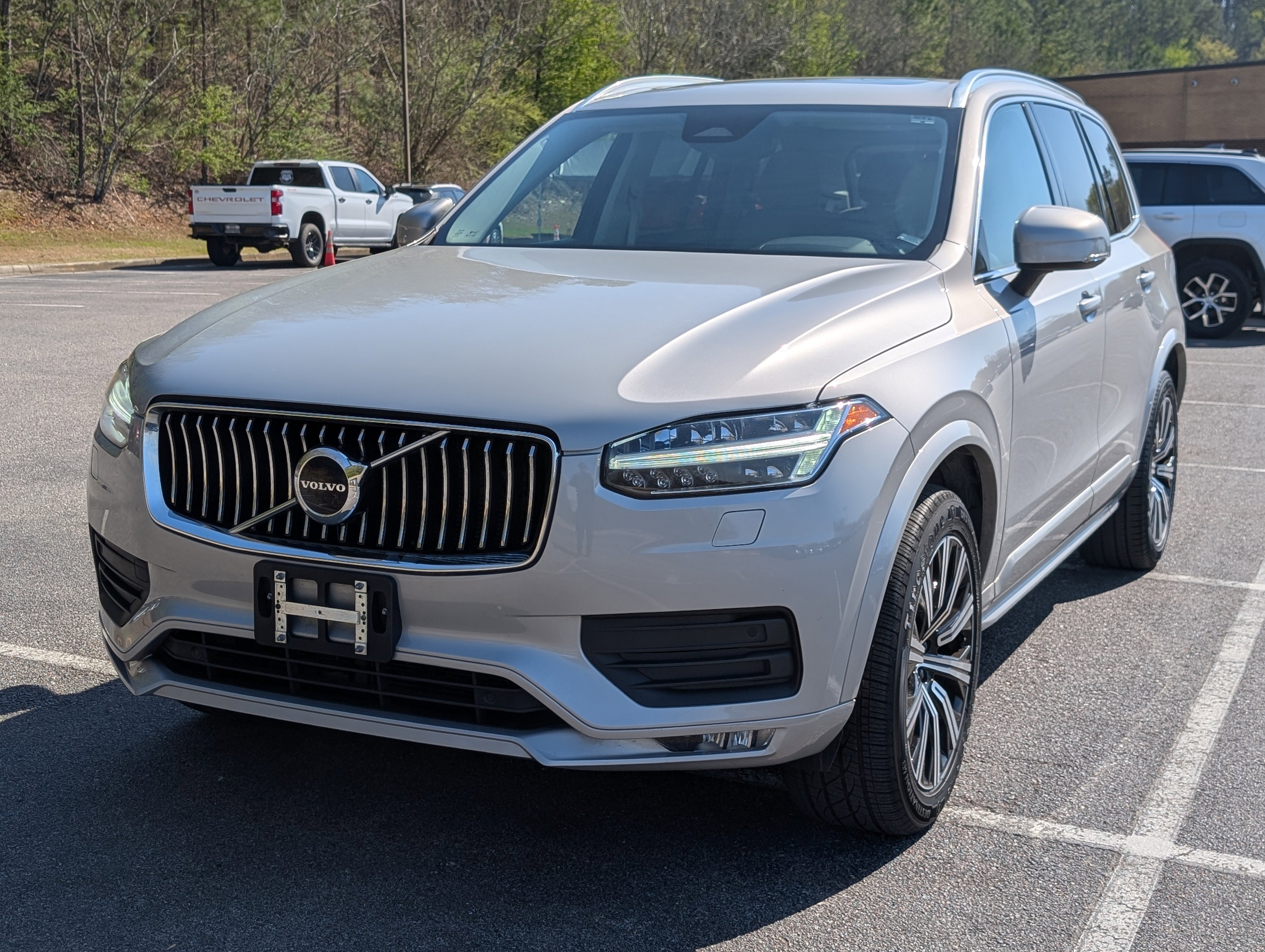 Used 2023 Volvo XC90 B5 Core image 5