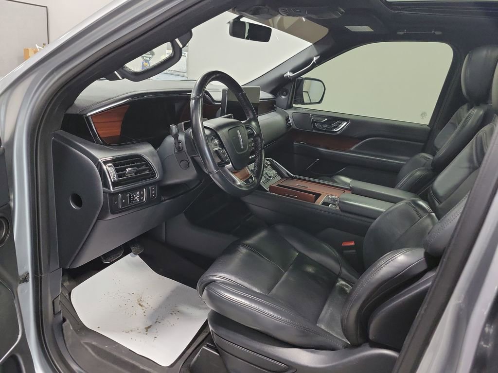 Used 2022 Lincoln Navigator Reserve image 40