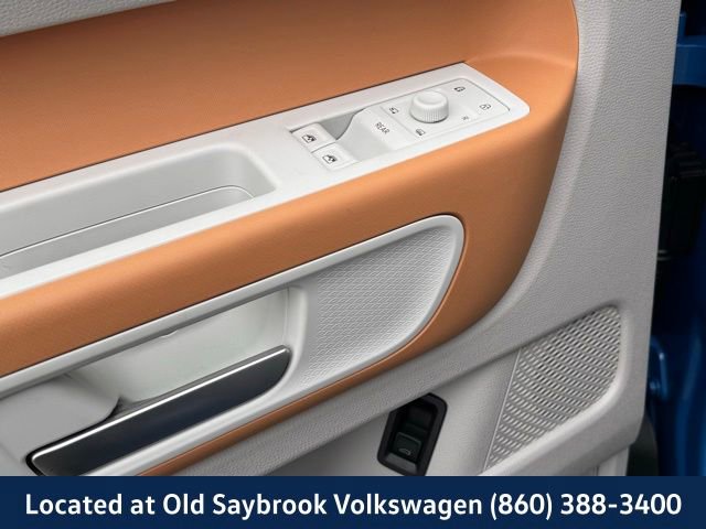 New 2025 Volkswagen ID. Buzz 1st Edition image 33