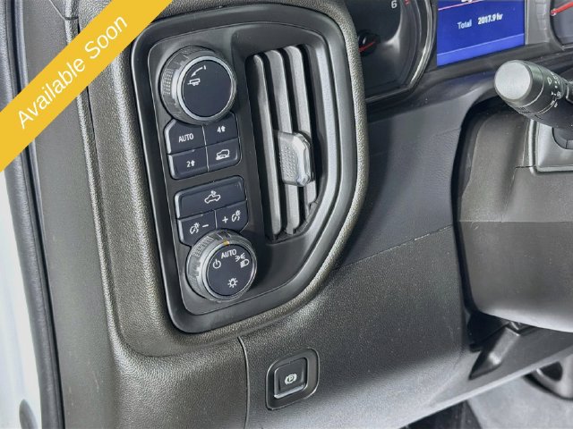 Used 2021 Chevrolet Silverado 1500 Custom w/ LPO, Dark Essentials Package AWD/4WD image 10