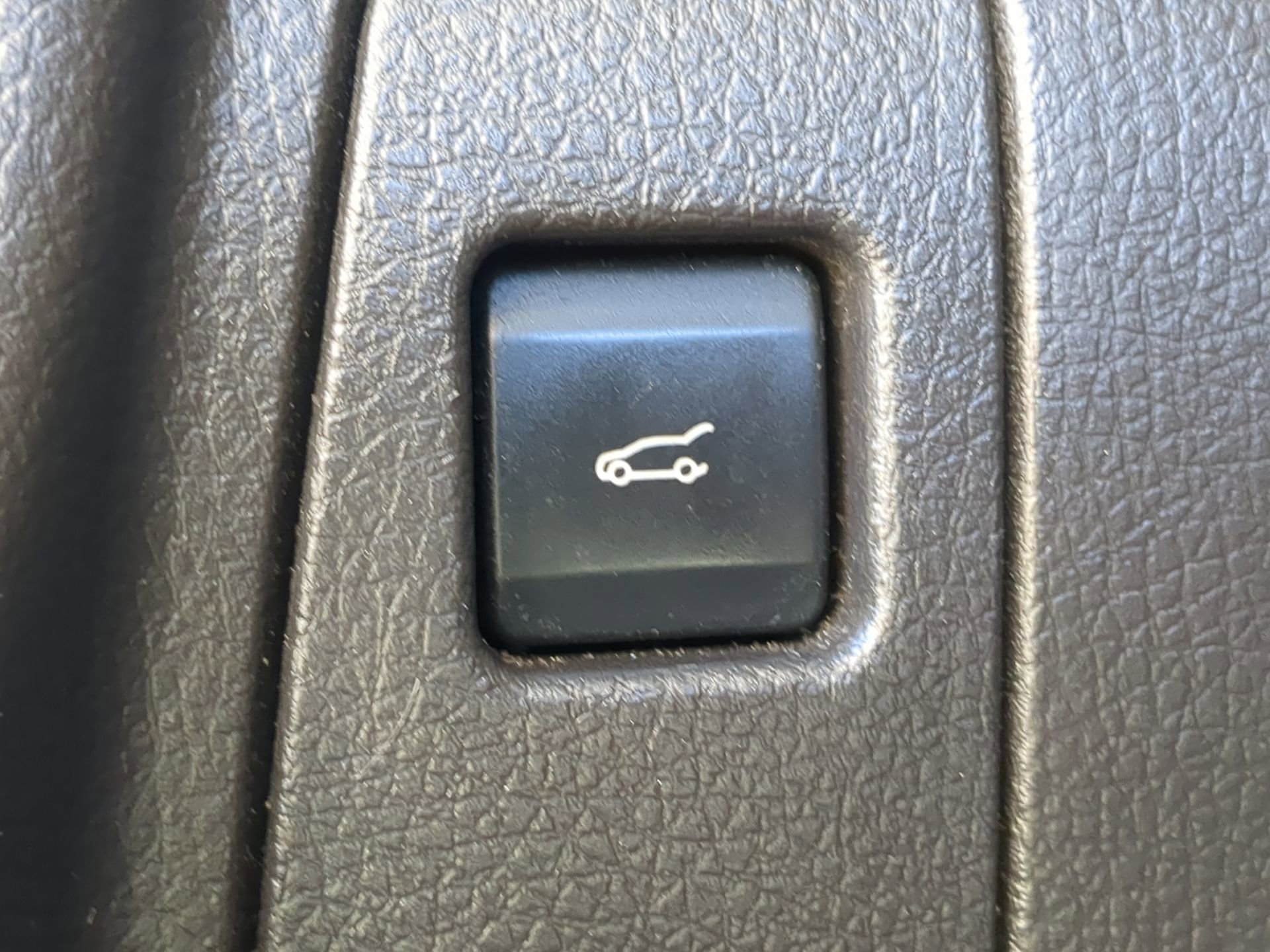 Used 2012 Ford Edge Limited w/ Driver Entry Pkg FWD image 40