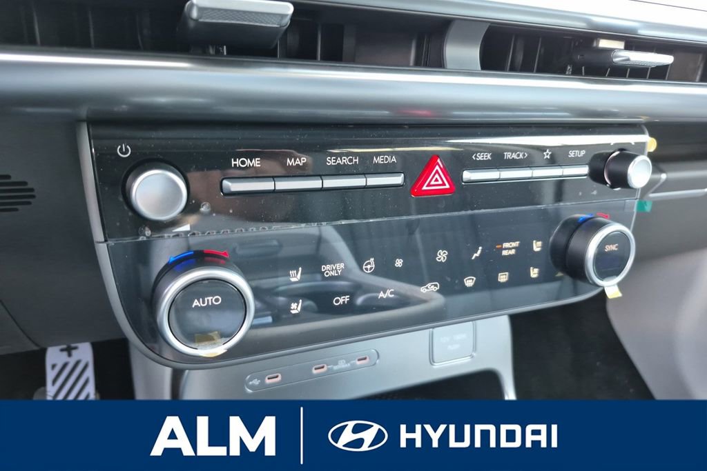 New 2026 Hyundai Ioniq 9 Calligraphy image 28