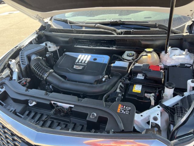 Certified 2024 Cadillac XT5 Luxury w/ LPO, Floor Liner Package AWD/4WD image 9