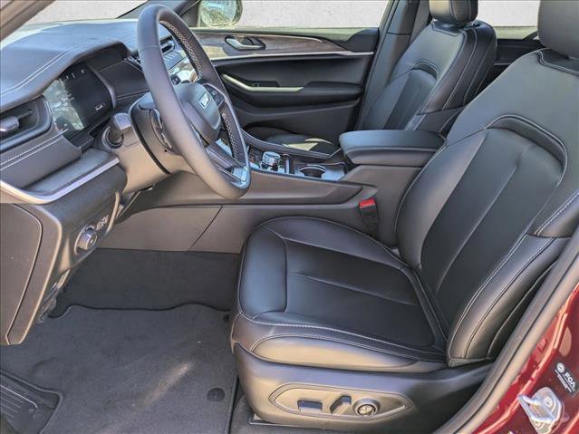 New 2026 Jeep Grand Cherokee Limited w/ Limited Altitude Package AWD/4WD image 4