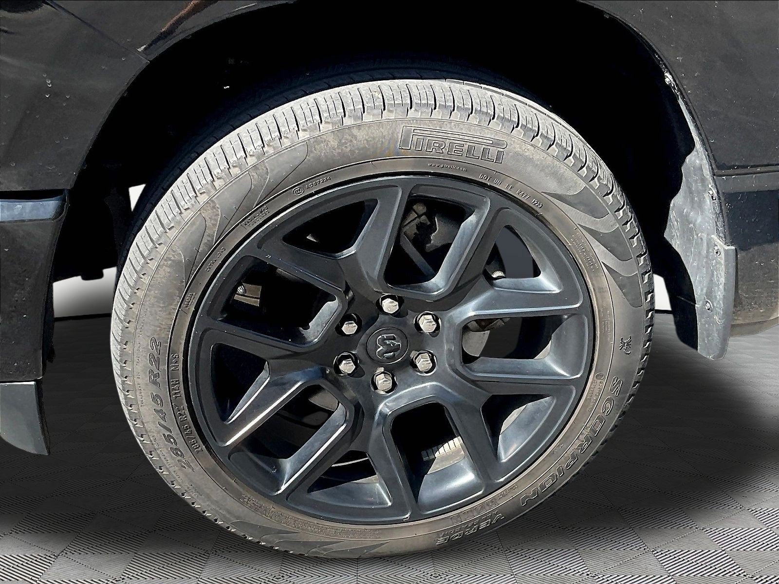 Used 2023 RAM 1500 Laramie AWD/4WD image 34