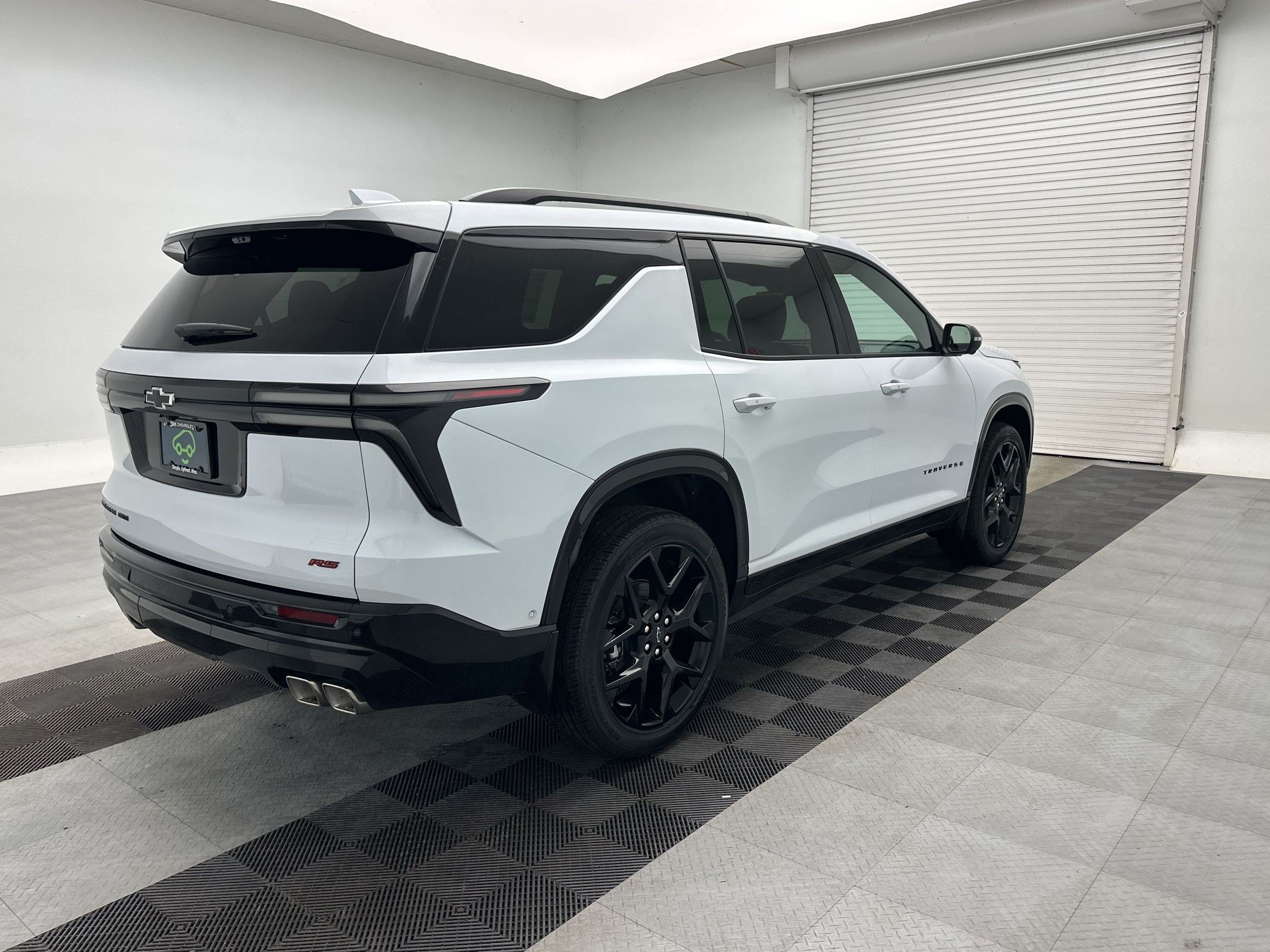 Certified 2026 Chevrolet Traverse RS AWD/4WD image 9