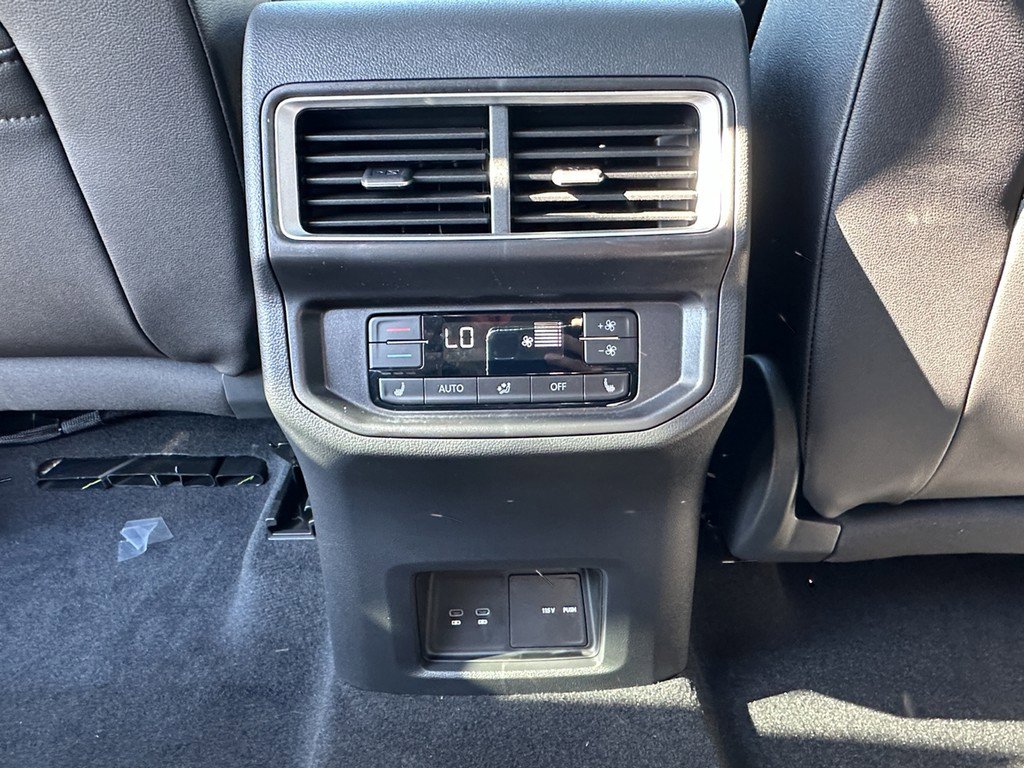 New 2026 Volkswagen Atlas SEL Premium R-Line image 8